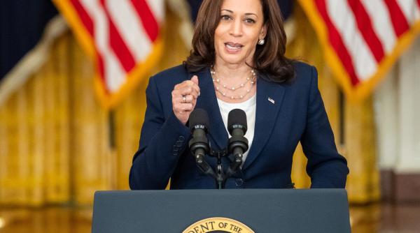 Kamala Harris, potrivită pentru Casa Albă? Cum poate actualul vicepreședinte al SUA să-l bată pe Trump, inclusiv servindu-i din propriul medicament