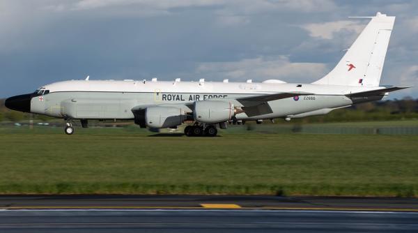 Misiune curajoasă de cercetare a avioanelor britanice deasupra Mării Negre. Rușii au ridicat o aeronavă de vânătoare de tip Su-27 la interceptare