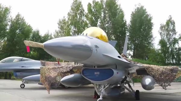 Prea puține pentru a învinge Forțele Aeriene Ruse, dar un început simbolic destul de puternic - The Economist despre primele avioane F-16 ale Ucrainei