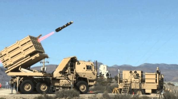 SUA acoperă golul apărării aeriene cu rază medie. Noua rachetă, special dezvoltată pentru a intercepta dronele și rachetele Chinei