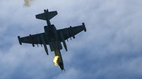 Ucraina a doborât un avion rusesc Su-25 în regiunea Donețk (Video): O problemă în minus pentru infanteria noastră