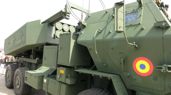 Câte HIMARS are România și când ajung ultimele sisteme în țară. Armata deține inclusiv celebrele rachete ATACMS ce lovesc la 300 km distanță