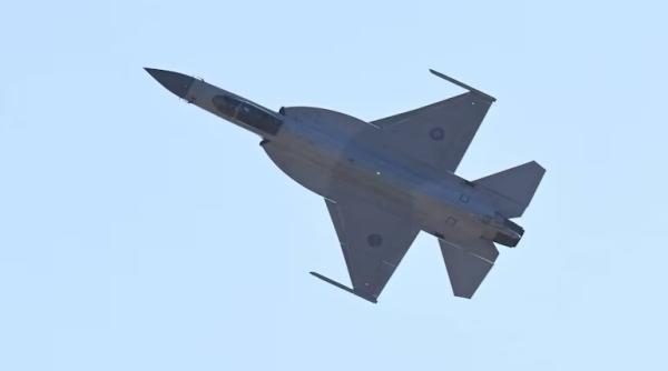 A treia țară din lume care primește avioane chinezo-pakistaneze JF-17 Block II devine și cea mai puternică armată din Caucazul de Sud