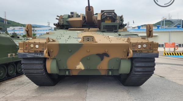 Expansiunea armamentului coreean în Europa: Coreea vrea linii de producție și transfer tehnologic în Europa. Șansă pentru revitalizarea industriei române?