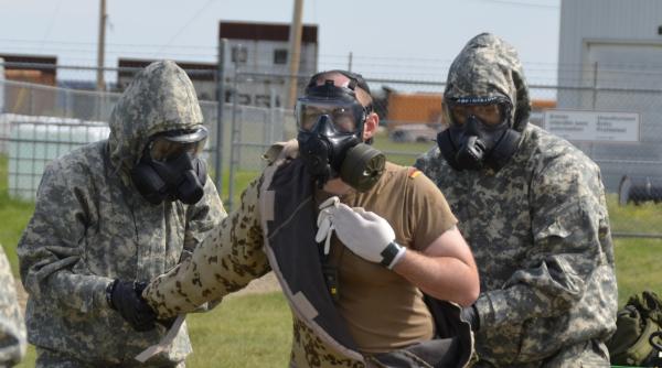 Ambasada Rusiei în România reia mai vechea temă a propagandei ruse privind armele chimice. Rușii acuză un „complot mondial” împotriva lor pentru ca Ucraina să folosească arme chimice