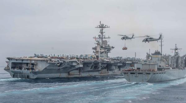 Distrugătoarele americane ale grupului de luptă Truman desfășoară misiuni în Marea Barents: Această regiune are multiple semnificații strategice din punct de vedere militar