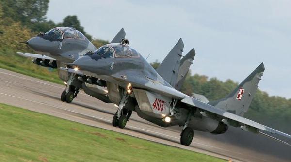 De la MiG-29 la sute de tancuri, inclusiv Leopard 2. Avem bilanțul impresionant al armelor trimise de Polonia pentru Ucraina