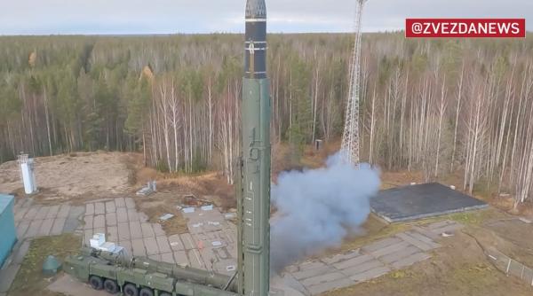 Rusia amenință cu arme pe care nu le-a folosit încă dacă Ucraina o atacă cu ATACMS. Ce ar putea lovi? Clădiri guvernamentale sau podurile peste Nipru