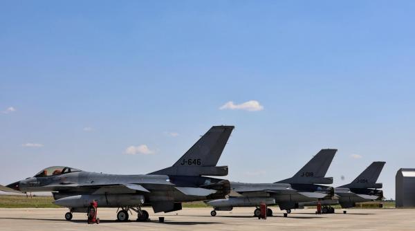 Centrul de pregătire a piloților de F-16 de la Borcea, la capacitate maximă. Ultimele două F-uri olandeze au aterizat în România
