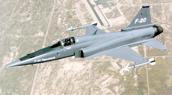 F-20 primește titlul de „cel mai performant avion de luptă care nu a mai fost construit vreodată”. Cine și de ce au pus cruce în SUA pe F-20 Tigershark