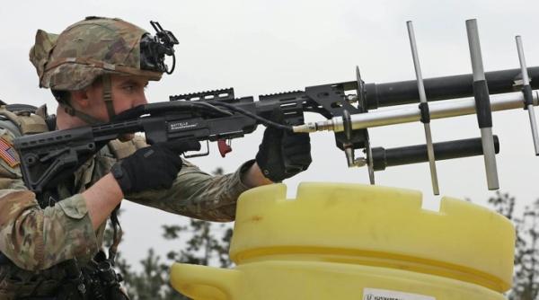 Pentagonul dă undă verde inițiativei strategice de combatere a dronelor în contextul unei amenințări considerate urgente