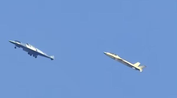 China a testat un prototip al unei aeronave necunoscute (Foto/Video): Noul avion de luptă va dispune de o serie de tehnologii de ultimă generație