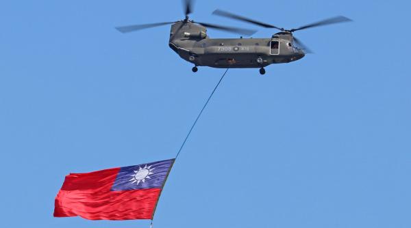 Președintele Taiwanului promite că va crește bugetul de apărare al insulei / Xi Jinping: Nimeni nu poate opri „reunificarea” Chinei cu Taiwanul