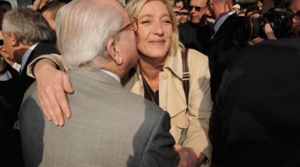 A murit liderul extremei drepte franceze Jean-Marie Le Pen, tatăl Marinei Le Pen. Apogeul politic l-a atins în finala prezidențială cu Jacques Chirac (2002)