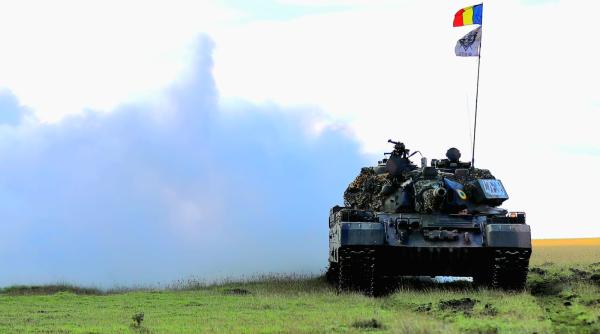 „Armata obligatorie”, un subiect parte a războiului hibrid. Tîlvăr: Au fost folosite imagini cu armament pe care România nu îl are în dotare cu mesajul că „intrăm în război”