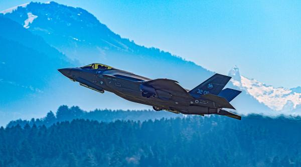 La ora aceasta nu există nimic peste F-35. Tîlvăr: F-35 nu a fost ușor de cumpărat. Nu era suficient ca România doar să aibă bani