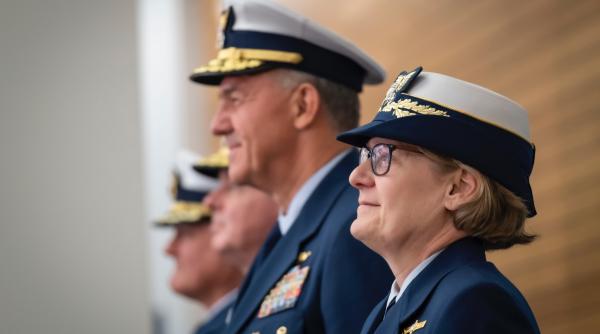 Șefa Gărzii de Coastă, amiralul Linda Lee Fagan, destituită de noua administrație americană