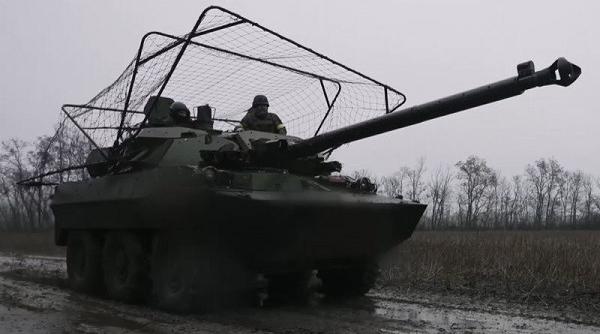 Ce rol joacă vehiculele franceze AMX-10 în apărarea Ucrainei? Blindatul are un mare minus tehnic, dar ucrainenii i-au găsit o utilitate (Video)