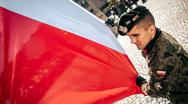 Polonia se teme de repetarea scenariului din România și acuză Rusia că încearcă să influențeze alegerile prezidențiale