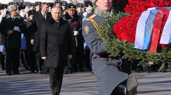 Ipocrizia maximă a Rusiei: Putin e deschis la negocieri, dar refuză să stea la masă cu Zelenski