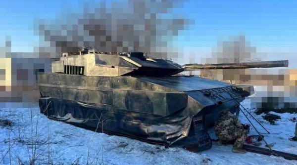 Ucraina folosește o ,,armată fantomă'' de tancuri Leopard pentru a păcăli forţele ruse (Foto): Utilizarea de false echipamente militare a avut un impact psihologic major