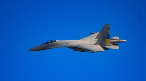 Su-27 ucrainene, în noua schemă de camuflaj în stil F-15 american. De ce au schimbat ucrainenii culorile și schema de camuflaj pe Su-27