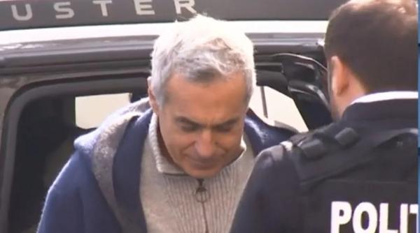 Călin Georgescu, ridicat din trafic cu mandat. Procurorii acuză constituirea unei organizații cu caracter fascist și merg pe sursa banilor