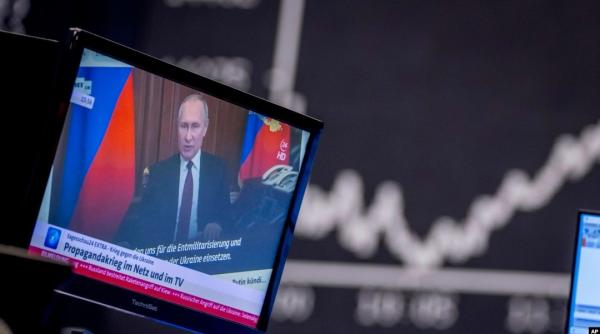 Rusia a „infectat” inteligenta artificială cu propagandă - Instrumentele AI repetă narațiunile false rusești generate de o reţea mass-media internaţională