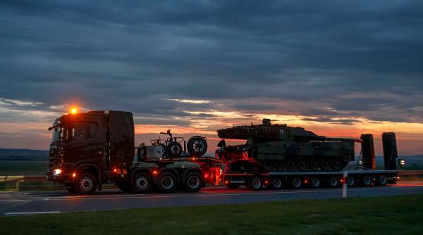 Și-ar fi imaginat rușii că vor trezi Germania? Pentru prima dată după 80 de ani, tancuri germane Leopard sunt plasate permament la granița Rusiei