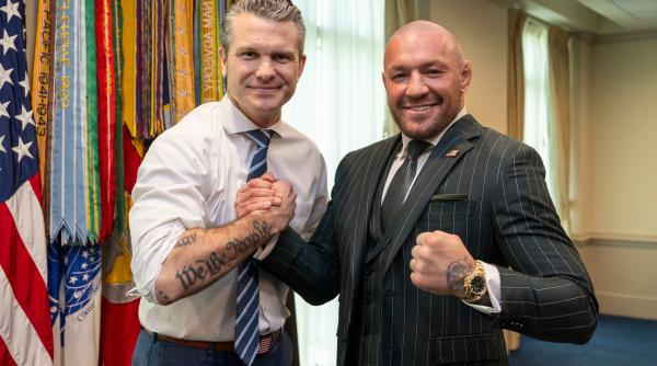 O anchetă internă în SUA îl va viza pe Pete Hegseth, șeful Pentagonului, după operațiunea fără precedent de bombardare a Yemenului pe Signal