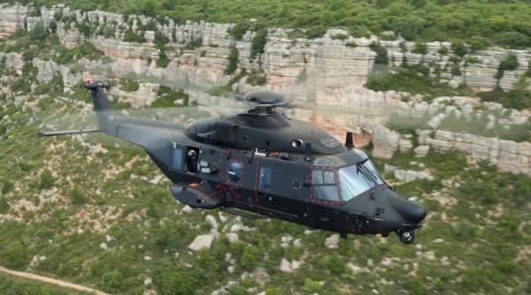 Faceți cunoștință cu elicopterul NH90 Caïman. A fost prezentat în premieră noul elicopter al forțelor speciale din Franța