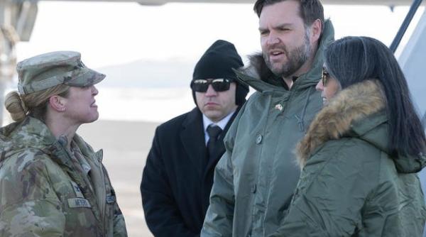 Comandantul bazei SUA din Groenlanda a fost schimbat din funcție după comentarii etichetate de Pentagon ca fiind ”acțiuni care perturbă agenda președintelui Trump”