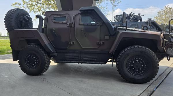 Primul blindat 4x4 Cobra II „made in Romania”, în timp record. 90% e totul gata iar producția de serie începe anul acesta cu apogeul de 1.5 blidate pe zi