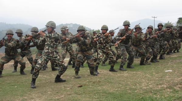 Pakistanul avertizează asupra unei posibile incursiuni militare indiene, pe fondul tensiunilor crescânde