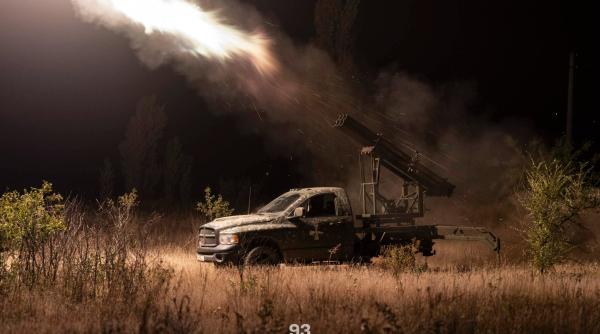 Un oficial SBU declară că Ucraina a atacat o fabrică rusească de armament / Moscova crește numărul de asalturi pe toate sectoarele frontului