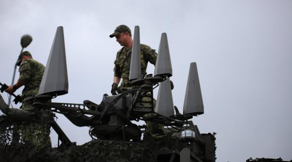 Cât de vulnerabili sutem în faţa unei agresiuni militare ruseşti? Oficial NATO: Alianța trebuie să-și schimbe radical capacitățile de război electronic pentru a învinge Rusia