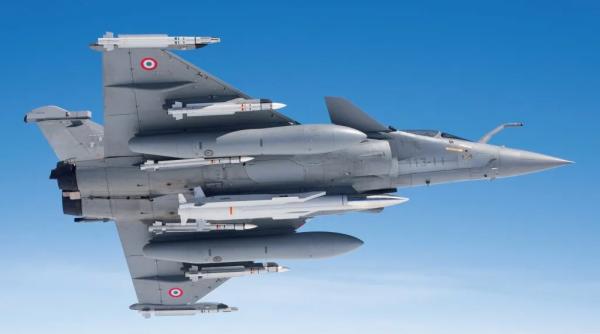 Blufează Parisul? Franța spune că are trei condiții pentru a disloca avioane Mirage 2000 sau Rafale cu arme nucleare în alte țări