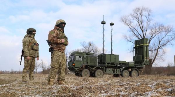Sistemul german IRIS-T în acțiune pe frontul din Ucraina (Foto/Video): 33 de interceptări perfecte înregistrate de o singură unitate a armatei ucrainene