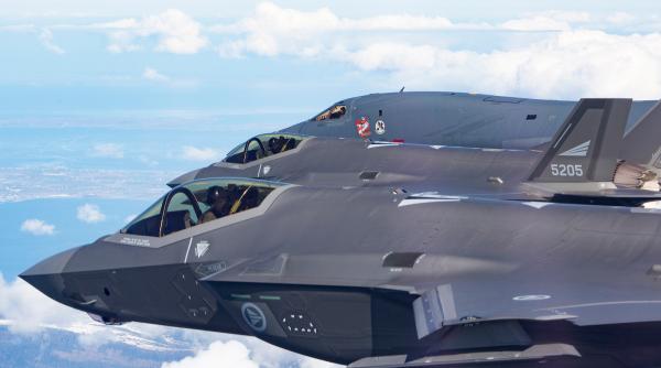 Uite avionul, nu e avionul: După ce unda de șoc a anunțului noului avion de luptă F-55 a trecut, în SUA s-a așternut liniștea