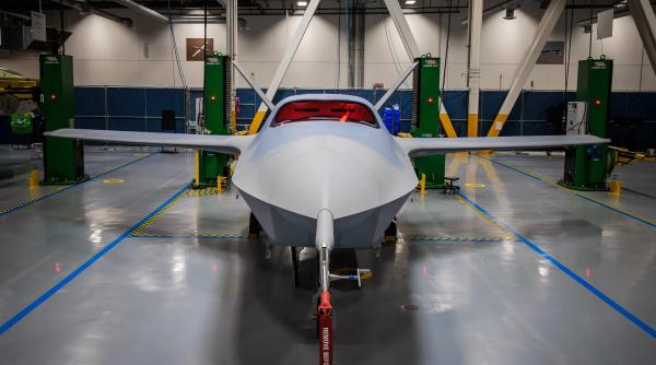 Prototipul primului avion american de luptă fără pilot este gata de zbor. Aeronavele de tip YFQ-42A sunt considerate „camarazi loiali” pentru F-35