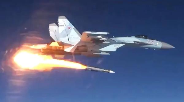 Cum a fost doborât de fapt avionul Su-35 rus în interiorul Rusiei? Cele trei scenarii posibile, inclusiv o rachetă aer-aer AIM-120 lansată de un F-16