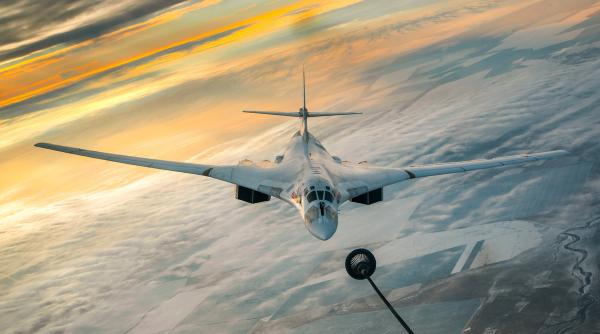 Probleme cu utilizarea Tu-160? Atacurile ucrainene au cruțat prețioasele bombardiere strategice ale Rusiei, dar le-au ”tăiat curentul”