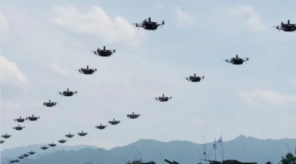 Rusia își crește producția de kamikaze, dar valurile de Shahed ar putea deveni istorie. Soluția: Un zid de drone