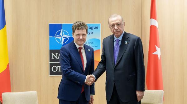 Nicușor Dan a avut o discuție cu Recep Tayyip Erdogan la Haga. Situația din Marea Neagră, subiect principal pe agenda bilaterală