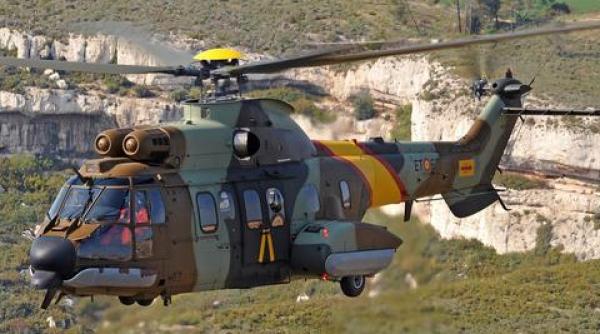 Bătrânele IAR-330 Puma sunt pe final de viață și depășite tehnologic. Francezii ne propun elicoptere H215M cu producție în România, la Brașov