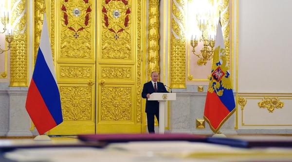 Ordinul Lenin pentru fiul unui oficial al CIA, care a luptat pentru ruși și a murit în Ucraina. Gest de curtoazie diplomatică sau o tactică calculată a Rusiei?