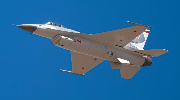 De ce a zburat un F-16 cu schema de camuflaj a unui Su-57 rusesc. F-ul are în „palmares” și doborârea unui MiG-23