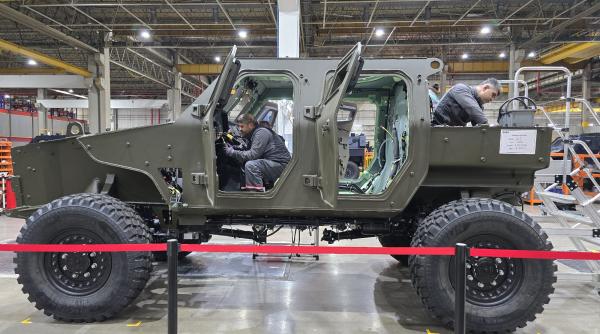 Mișcări de „trupe” în industria de apărare. Automecanica SA Mediaș, unde vor fi produse blindatele Cobra II ale României, nu renunță la achiziția Popeci Utilaj Greu 