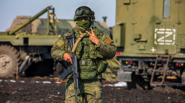 Un ofițer de intelligence prezintă indicii că Rusia pregătește un război major. Dacă va fi luată decizia nebună de a „intra” în Europa, rușii nu o vor face prin România