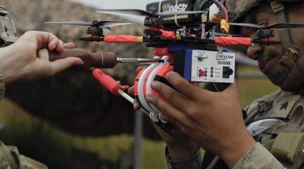 Amenințarea de la graniță: De ce vrea Uniunea Europeană să replice modelul de apărare al Ucrainei cu un „Zid de Drone”